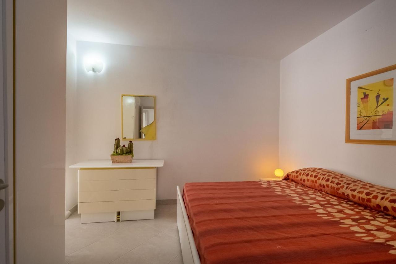 Perla Marina Apartment Torre Pali Bagian luar foto