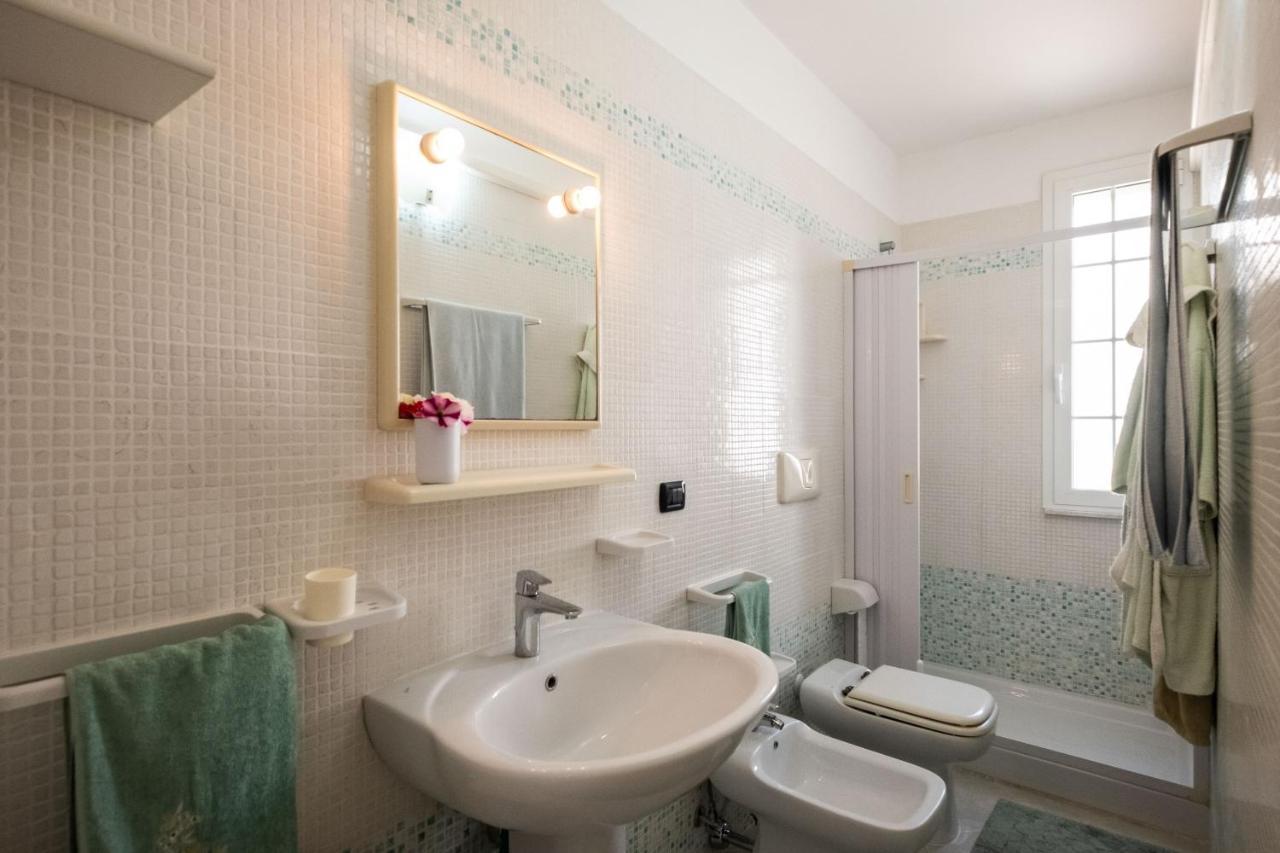 Perla Marina Apartment Torre Pali Bagian luar foto